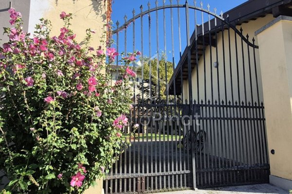 casa indipendente in vendita a Tavagnacco