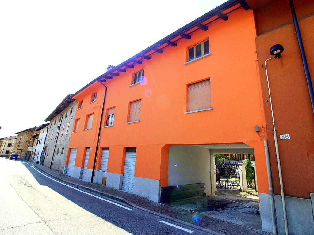 negozio in vendita a Tavagnacco
