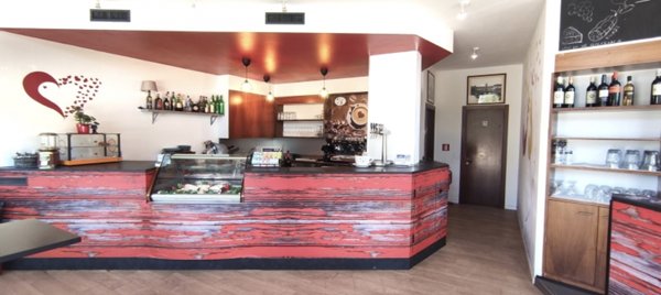 negozio in vendita a Tavagnacco in zona Feletto Umberto