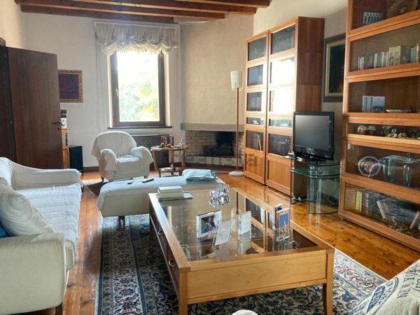 casa indipendente in vendita a Tavagnacco
