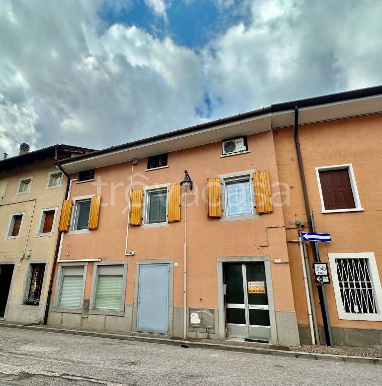 casa indipendente in vendita a Tavagnacco in zona Feletto Umberto