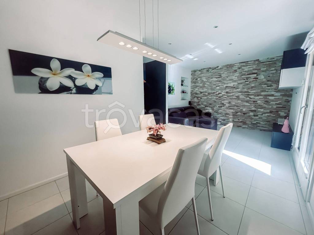 appartamento in vendita a Tavagnacco in zona Feletto Umberto