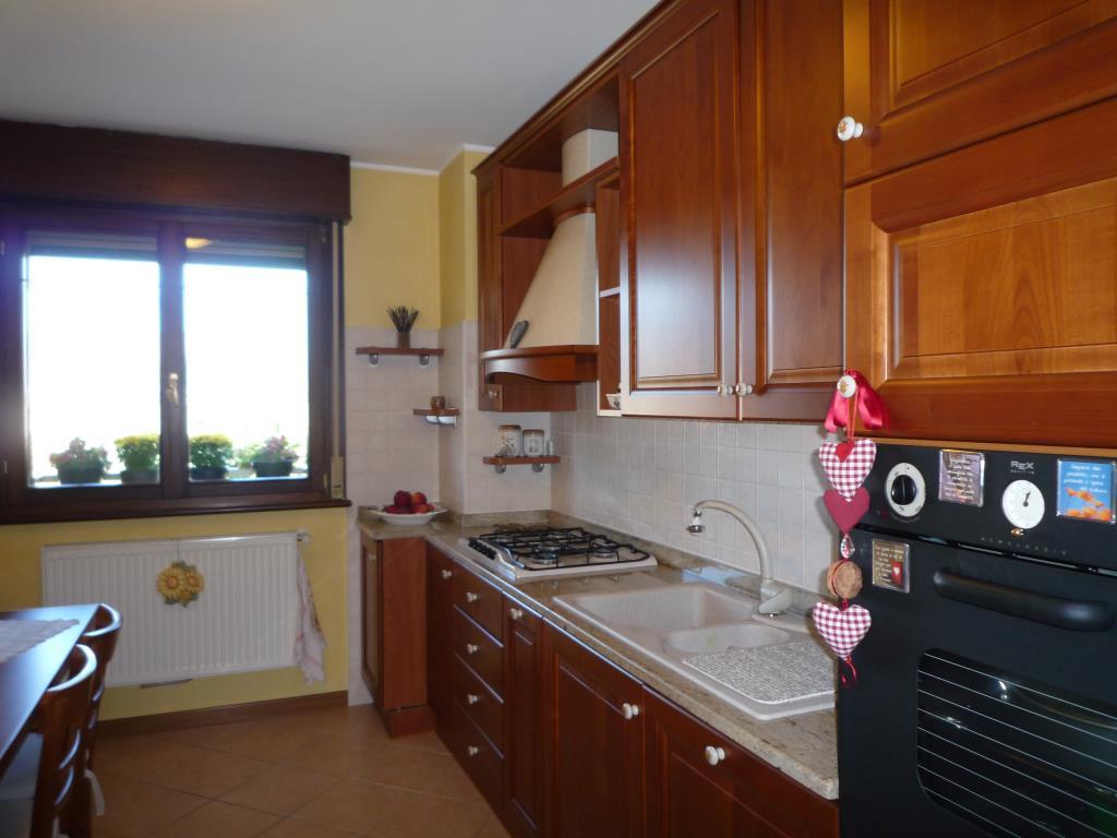 appartamento in vendita a Tavagnacco in zona Colugna