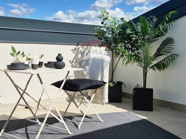 appartamento in vendita a Tavagnacco in zona Colugna