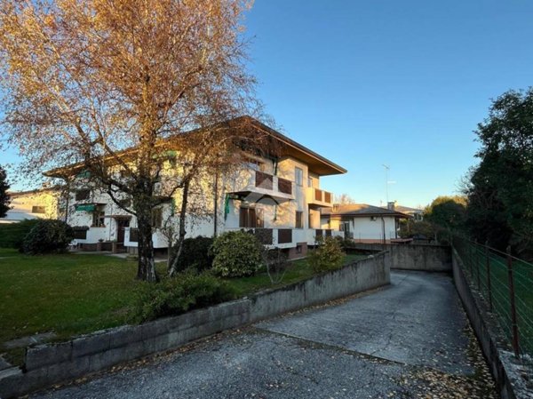 appartamento in vendita a Tavagnacco in zona Feletto Umberto