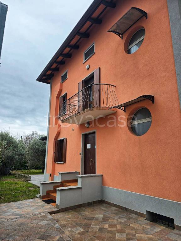 casa indipendente in vendita a Tavagnacco