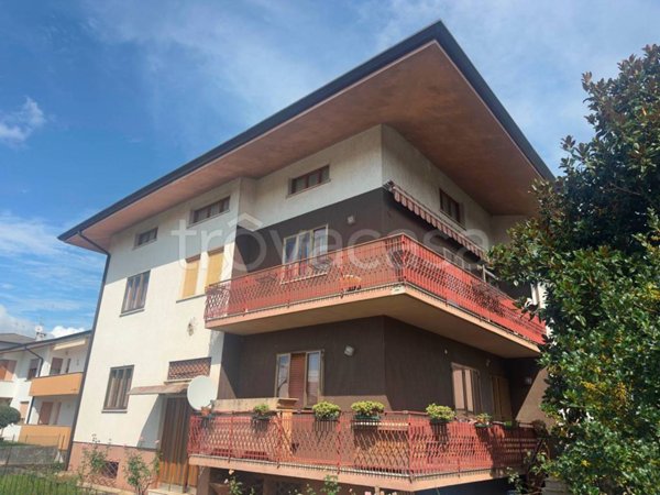 appartamento in vendita a Tavagnacco in zona Colugna