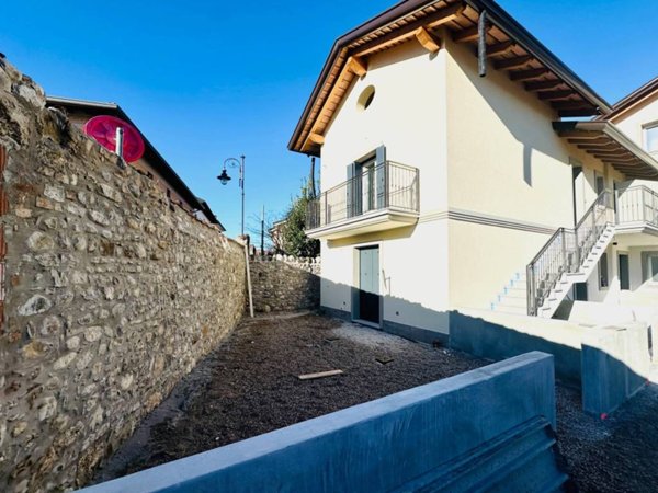 appartamento in vendita a Tavagnacco in zona Colugna