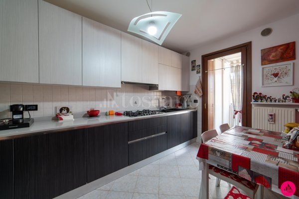 casa indipendente in vendita a Tavagnacco