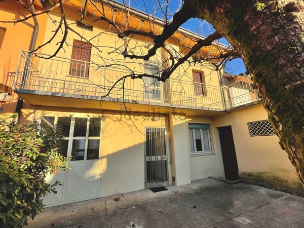 casa indipendente in vendita a Tavagnacco in zona Colugna