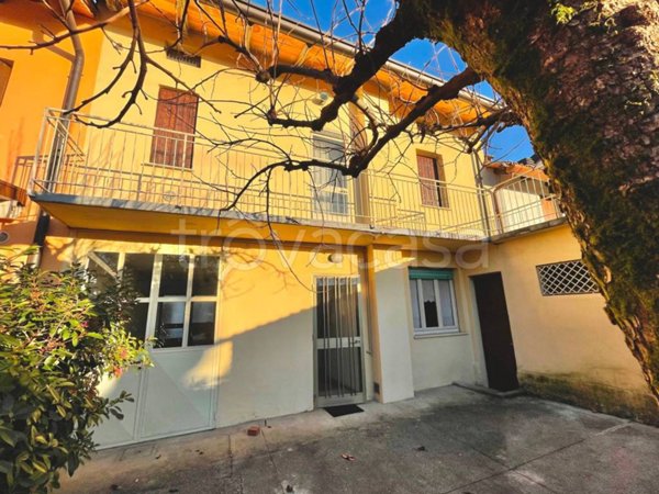 casa indipendente in vendita a Tavagnacco in zona Colugna