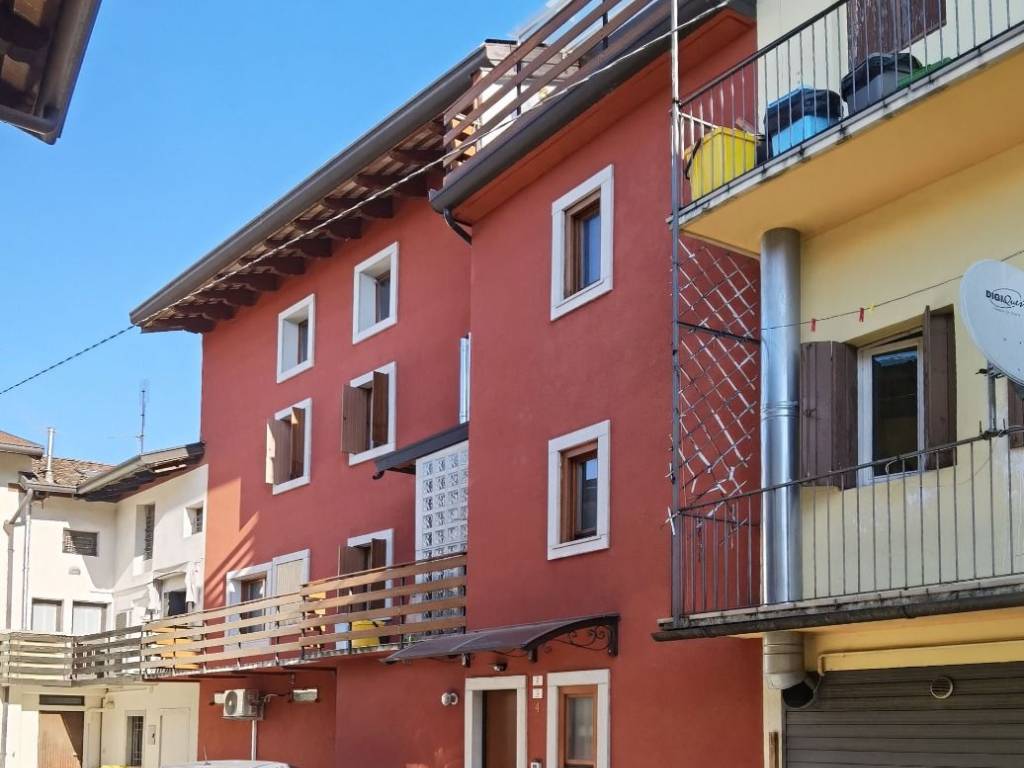 appartamento in vendita a Tavagnacco in zona Feletto Umberto