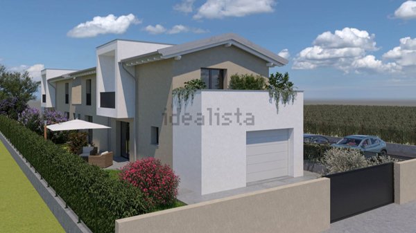 casa indipendente in vendita a Tavagnacco in zona Adegliacco