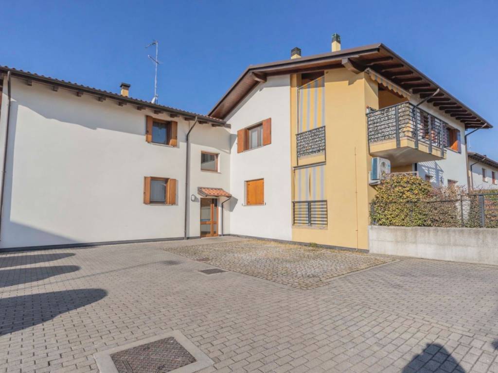appartamento in vendita a Tavagnacco in zona Feletto Umberto