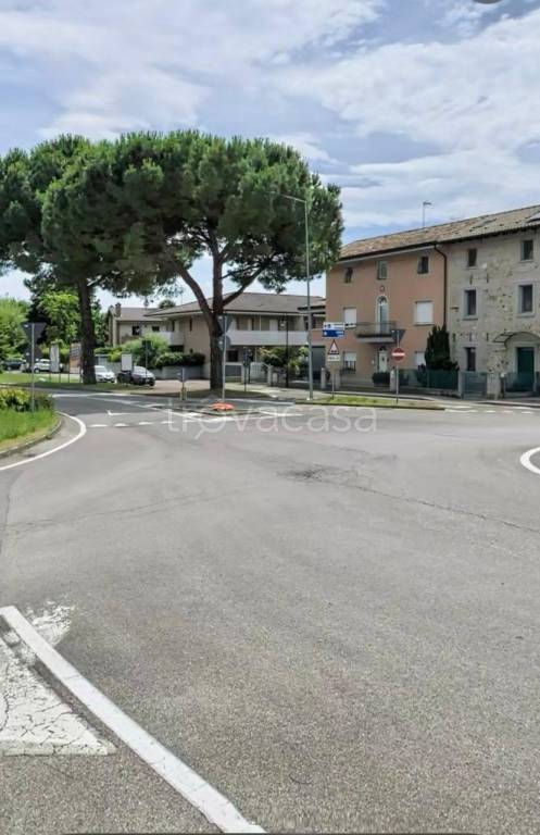 appartamento in vendita a Tavagnacco in zona Feletto Umberto