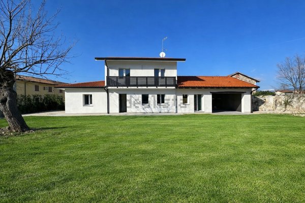 casa indipendente in vendita a Tavagnacco in zona Cavalicco