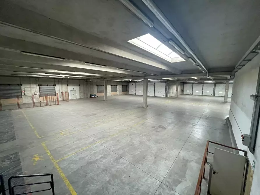 capannone in vendita a Tavagnacco