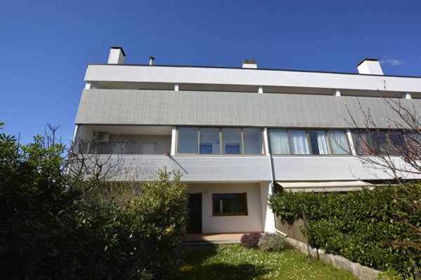 casa indipendente in vendita a Tavagnacco in zona Colugna