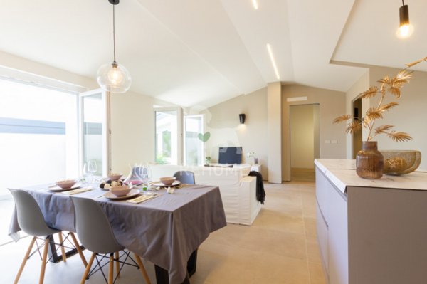 appartamento in vendita a Tavagnacco in zona Colugna