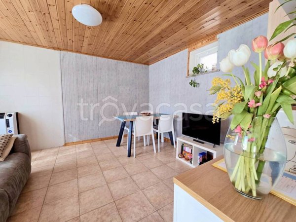 casa indipendente in vendita a Tavagnacco in zona Feletto Umberto