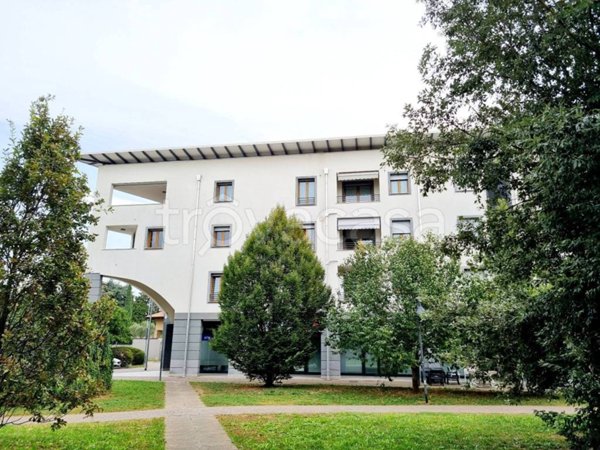 ufficio in vendita a Tavagnacco in zona Feletto Umberto