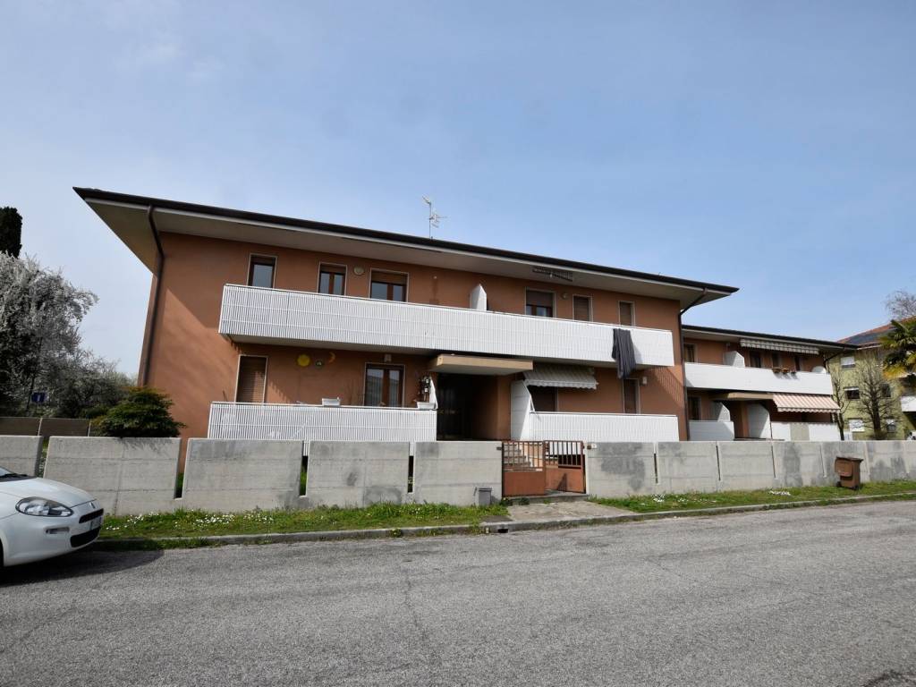 appartamento in vendita a Tavagnacco in zona Feletto Umberto