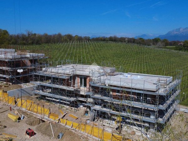 casa indipendente in vendita a Tavagnacco