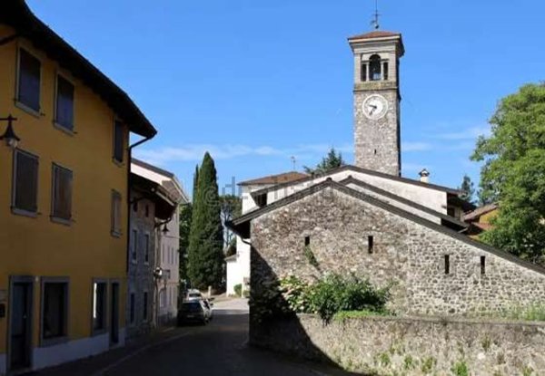 casa indipendente in vendita a Tavagnacco