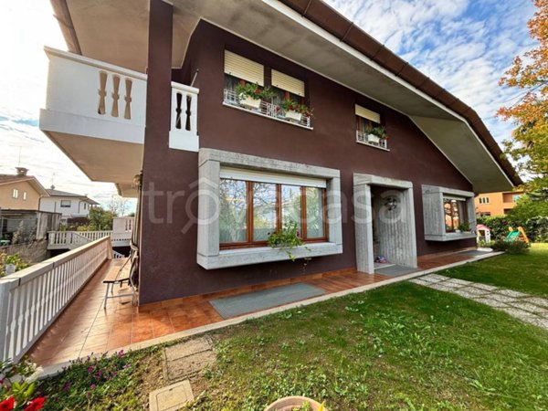 casa indipendente in vendita a Tavagnacco in zona Colugna