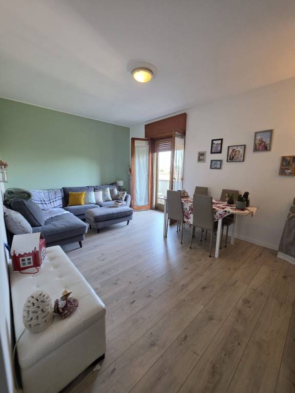 appartamento in vendita a Tavagnacco in zona Feletto Umberto