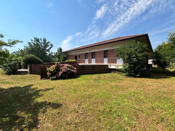 casa indipendente in vendita a Tavagnacco in zona Feletto Umberto