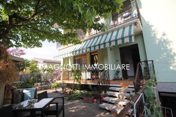 casa indipendente in vendita a Tavagnacco in zona Feletto Umberto