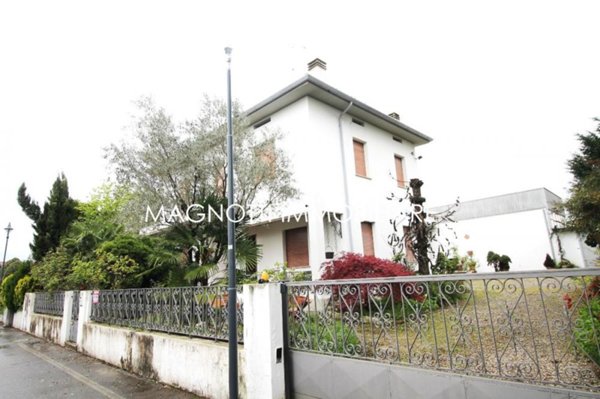casa indipendente in vendita a Tavagnacco in zona Branco