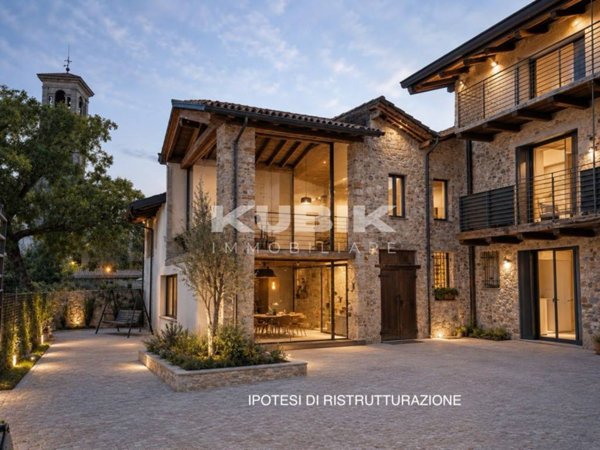 casa indipendente in vendita a Tavagnacco in zona Branco
