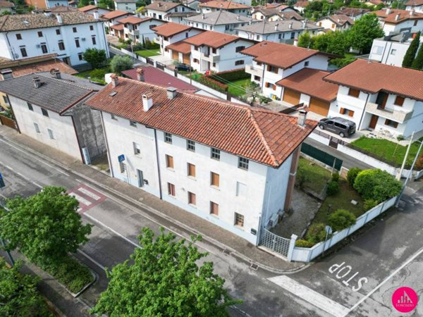 casa indipendente in vendita a Tavagnacco in zona Branco