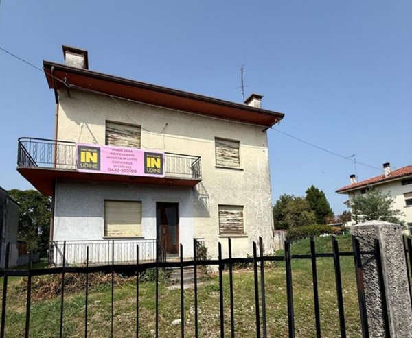 casa indipendente in vendita a Tavagnacco in zona Feletto Umberto
