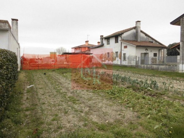 terreno edificabile in vendita a Terzo d'Aquileia
