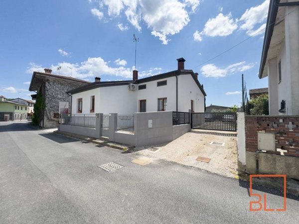casa indipendente in vendita a Terzo d'Aquileia