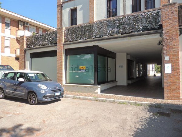 ufficio in vendita a Terzo d'Aquileia