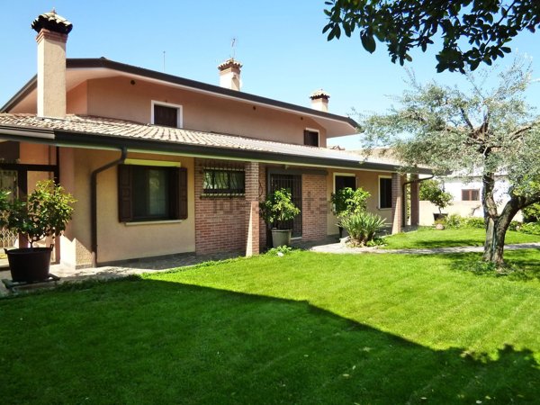 casa indipendente in vendita a Terzo d'Aquileia in zona San Martino