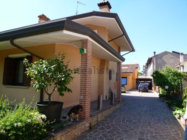 casa indipendente in vendita a Terzo d'Aquileia