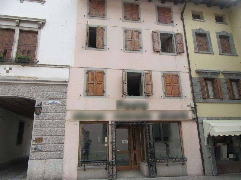ufficio in vendita a Tolmezzo in zona Terzo