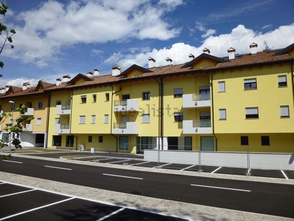 negozio in vendita a Tolmezzo