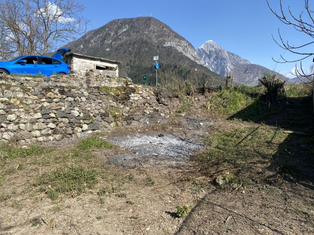 terreno agricolo in vendita a Tolmezzo in zona Caneva