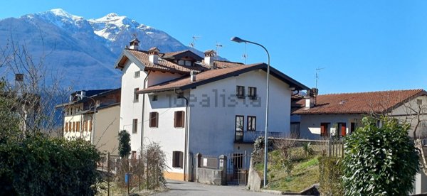 casa indipendente in vendita a Tolmezzo