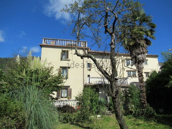 casa indipendente in vendita a Tolmezzo in zona Fusea