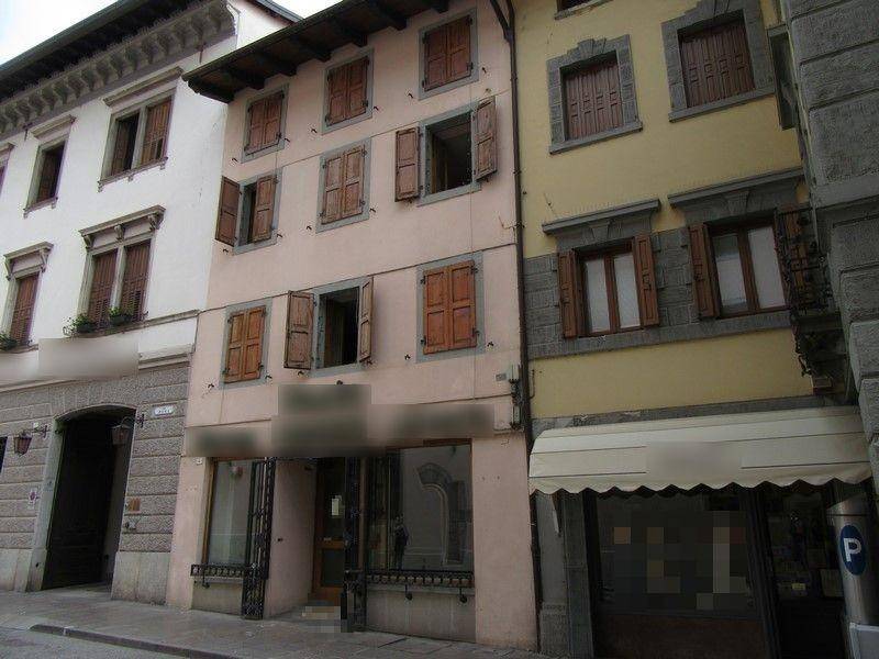 ufficio in vendita a Tolmezzo in zona Terzo