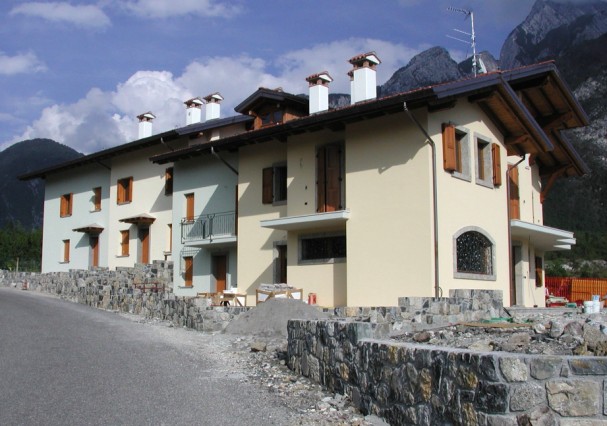casa indipendente in vendita a Tolmezzo