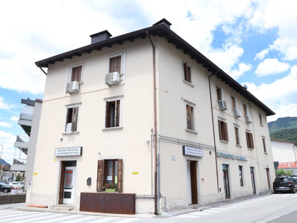 appartamento in vendita a Tolmezzo in zona Terzo