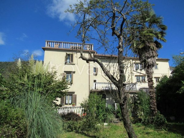 casa indipendente in vendita a Tolmezzo in zona Fusea